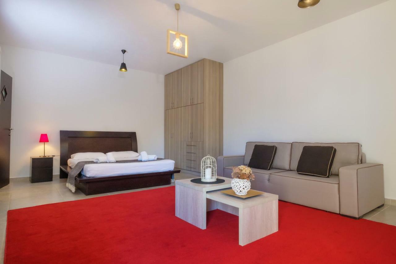 קלמאטה Almyros Aktis Private Garden Apartment מראה חיצוני תמונה