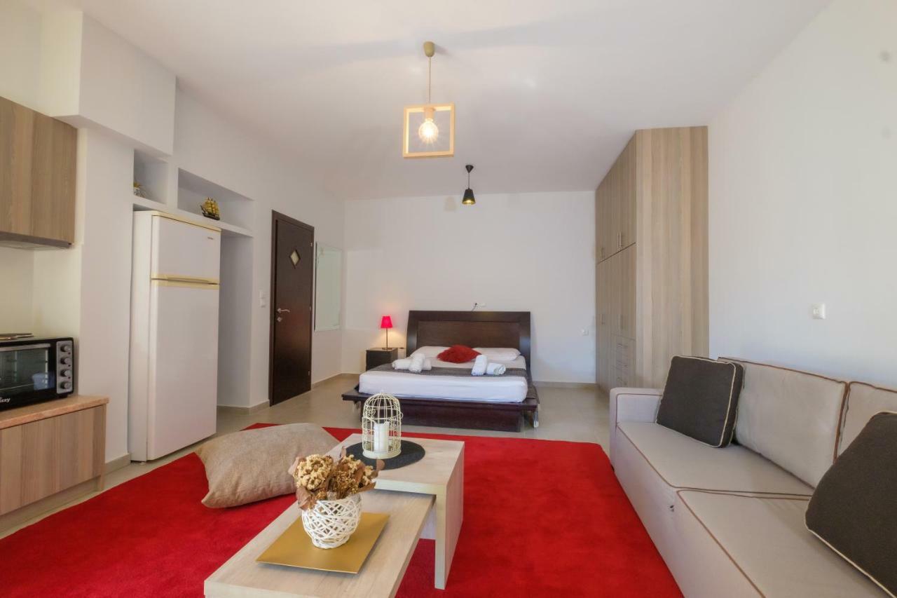 קלמאטה Almyros Aktis Private Garden Apartment מראה חיצוני תמונה