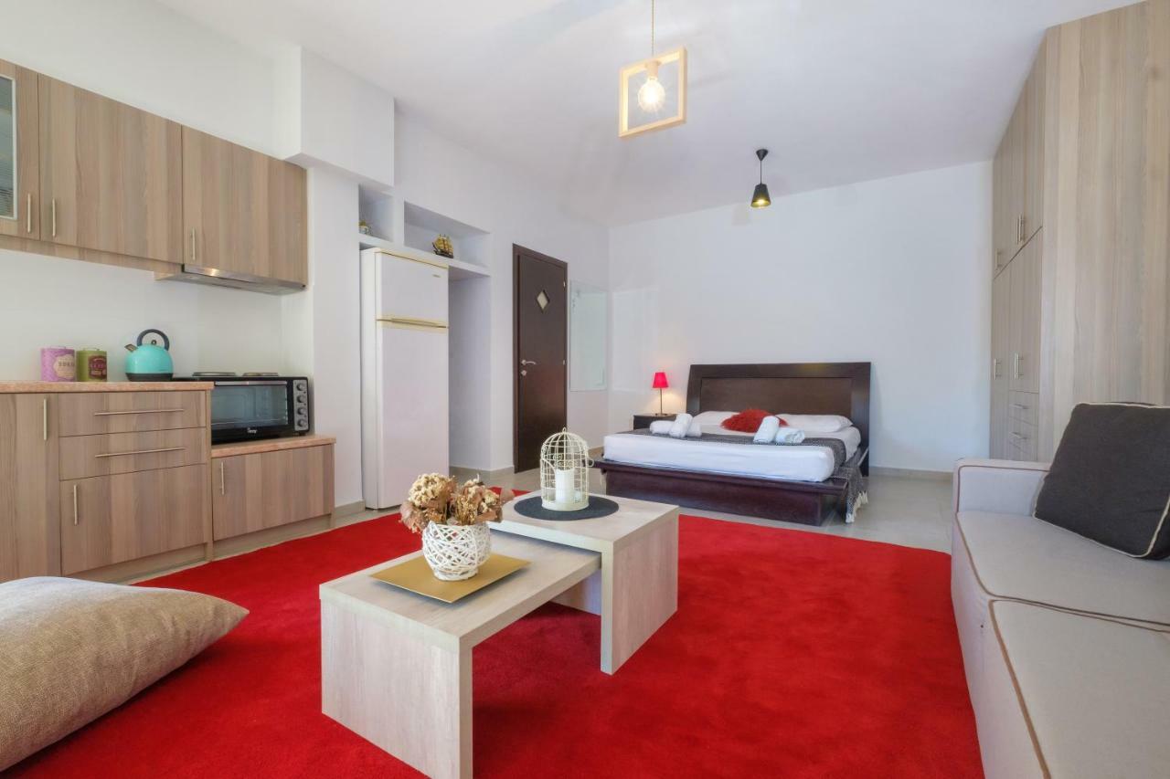 קלמאטה Almyros Aktis Private Garden Apartment מראה חיצוני תמונה