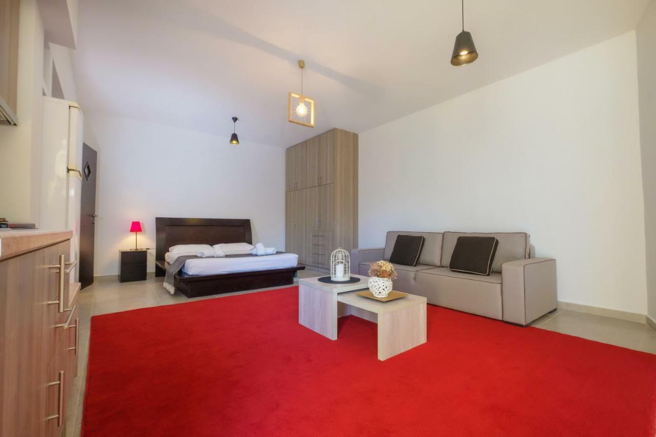 קלמאטה Almyros Aktis Private Garden Apartment מראה חיצוני תמונה